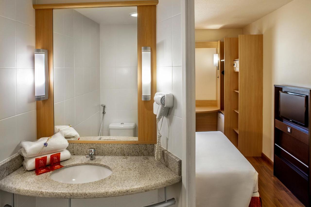 Ibis Belo Horizonte Liberdade Hotel Bagian luar foto