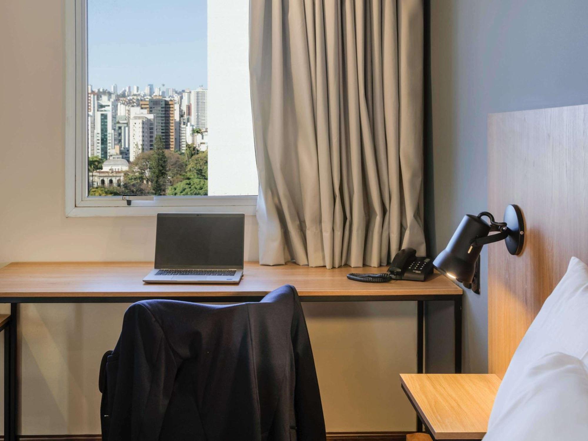 Ibis Belo Horizonte Liberdade Hotel Bagian luar foto